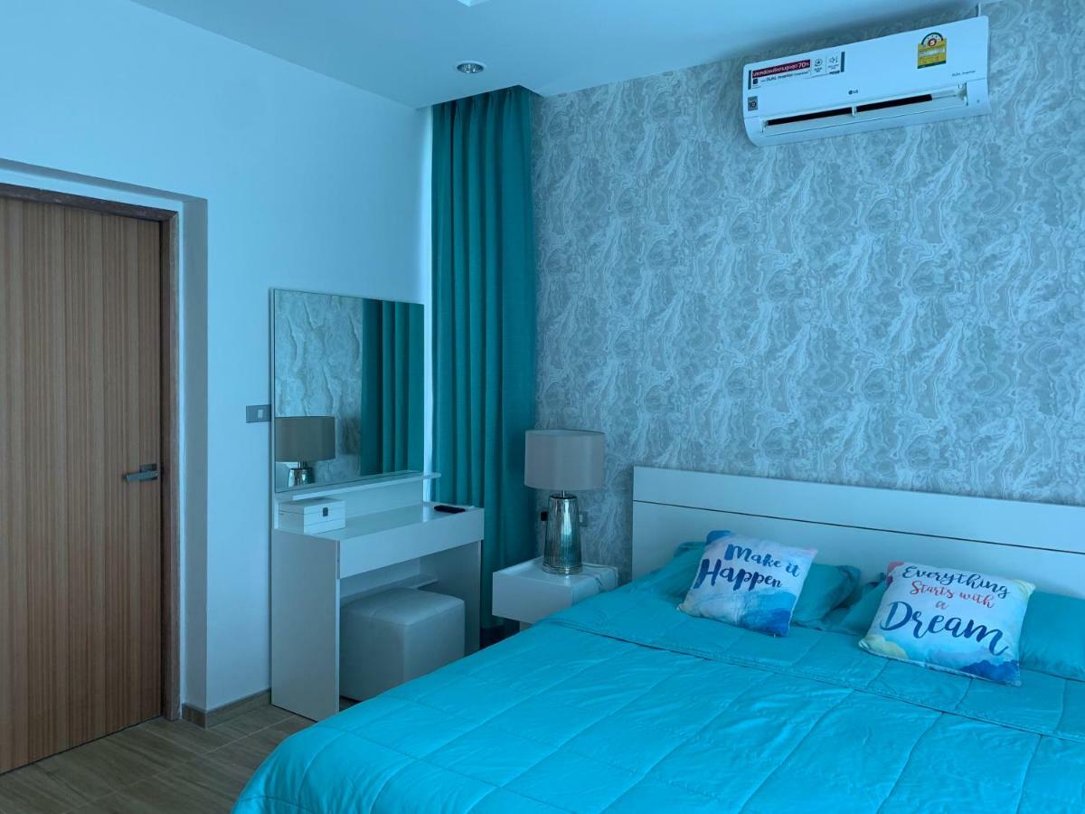 Holiday Pool Villa Praia de Jomtien Exterior foto
